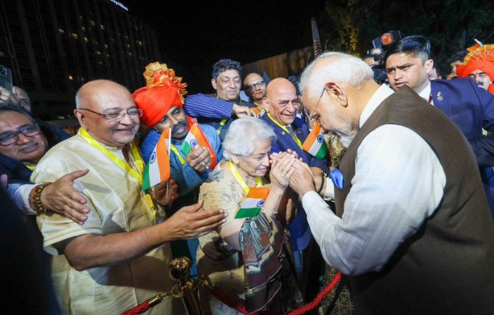 Indian PM Narendra Modi receives a warm welcome from the Indian diaspora in Nigeria.